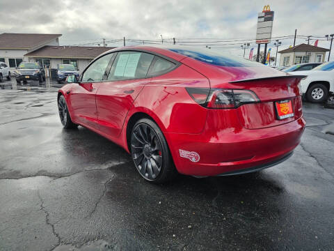 2023 Tesla Model 3 Performance