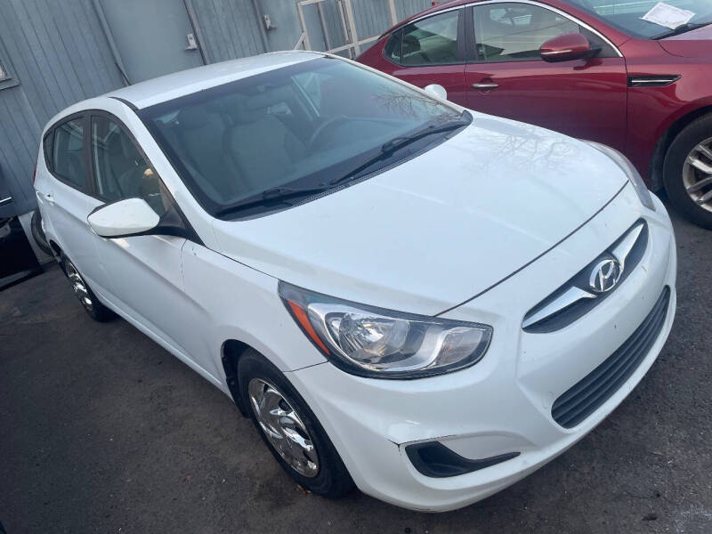 2013 Hyundai Accent GS
