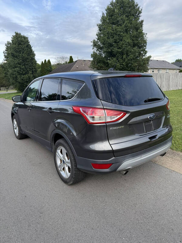 2016 Ford Escape SE