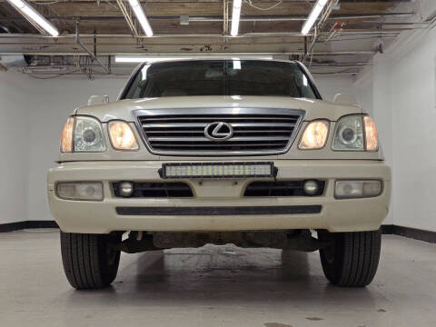 2004 Lexus LX 470