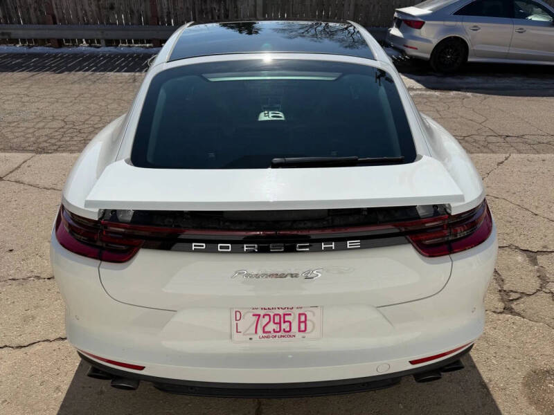 2017 Porsche Panamera 4S