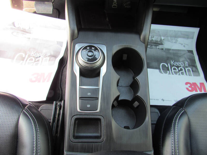 2025 Ford Escape Platinum