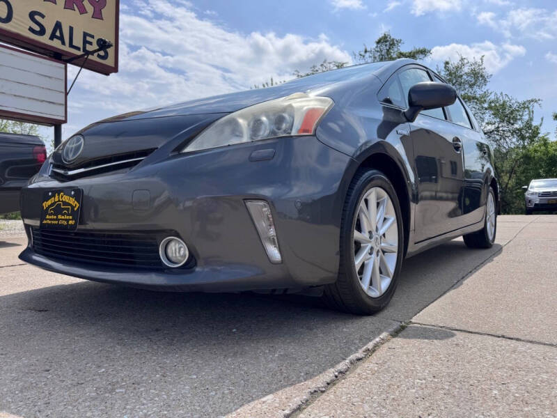 2013 Toyota Prius v Five