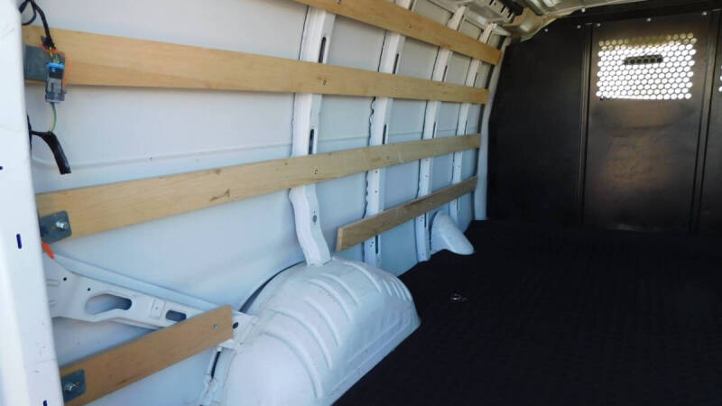 2024 GMC Savana 2500