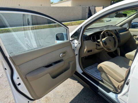 2009 Nissan Versa 1.8 SL