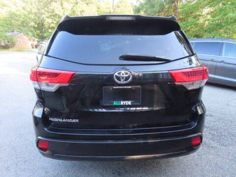 2017 Toyota Highlander LE