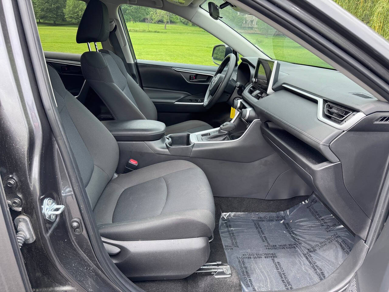 2024 Toyota RAV4 17
