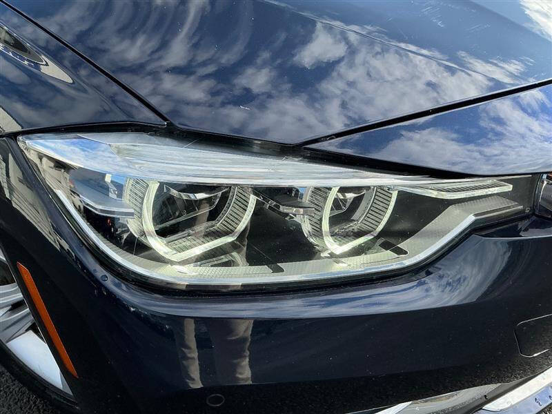 2017 BMW 3 Series 330i xDrive