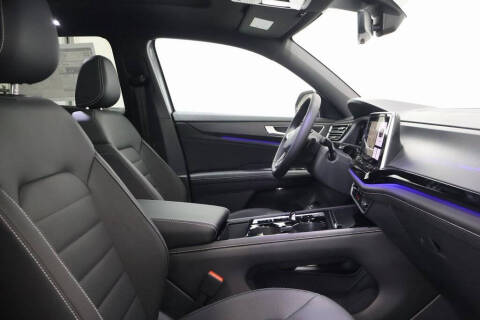 2026 Volkswagen Atlas Cross Sport SEL R-Line Black 4Motion