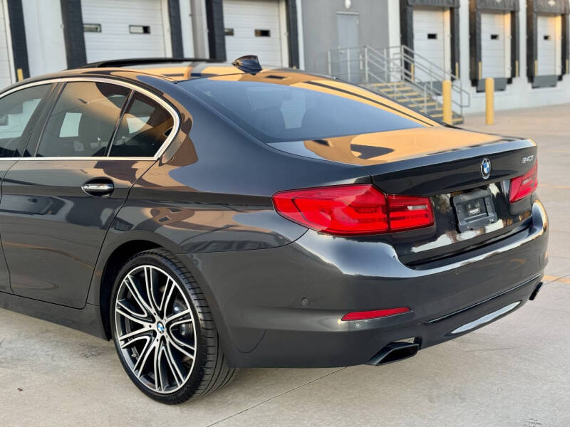 2017 BMW 5 Series 540i