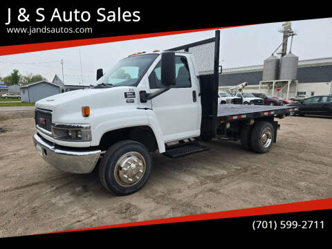 2006 GMC TopKick C5500 for sale at J & S Auto Sales in Thompson ND