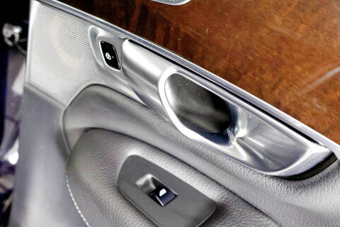 2017 Volvo XC90 T6 Momentum