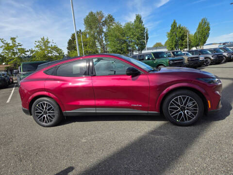 2025 Ford Mustang Mach-E Premium