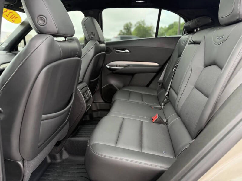 2023 Cadillac XT4 Premium Luxury