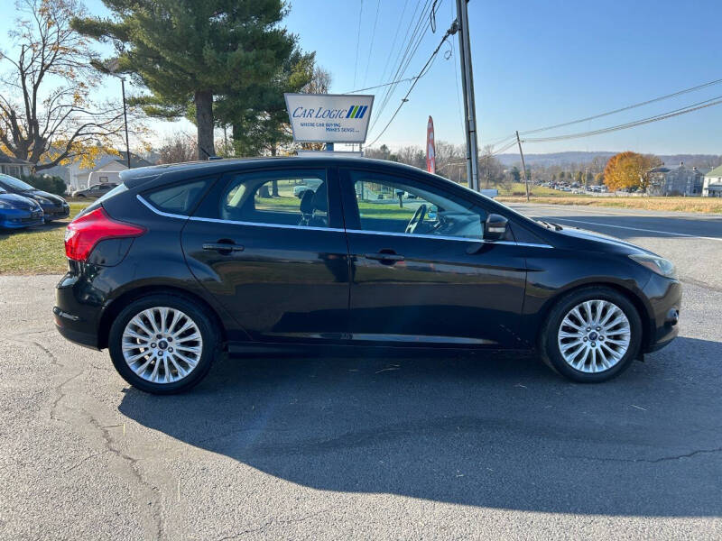 2012 Ford Focus Titanium photo 6