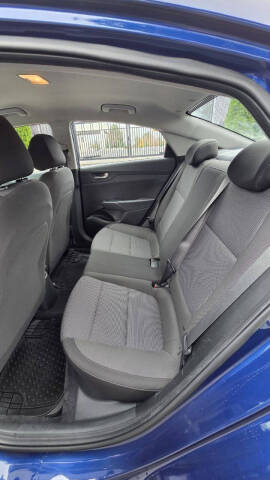 2019 Hyundai Accent SE