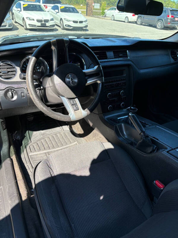 2014 Ford Mustang V6