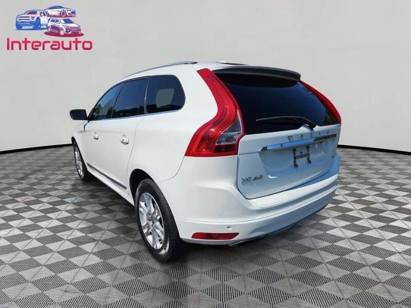 2016 Volvo XC60 T5 Drive-E Premier
