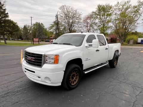 2009 GMC Sierra 2500HD for sale at Dittmar Auto Dealer LLC in Dayton OH