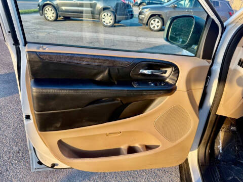 2016 Dodge Grand Caravan American Value Package