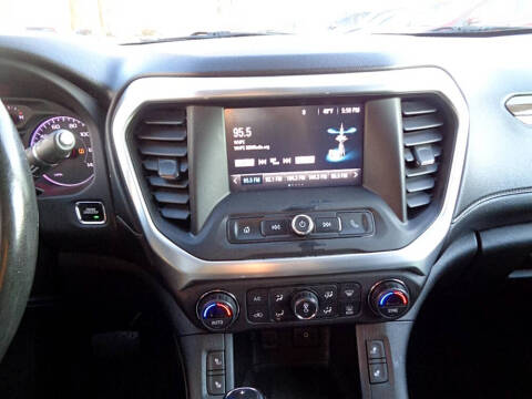 2017 GMC Acadia SLE-2