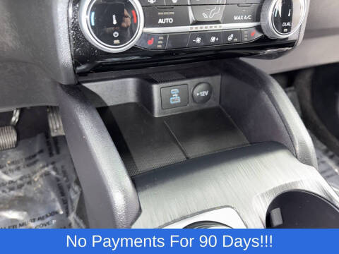 2022 Ford Escape Titanium