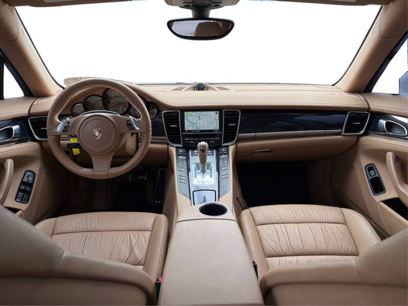 2011 Porsche Panamera
