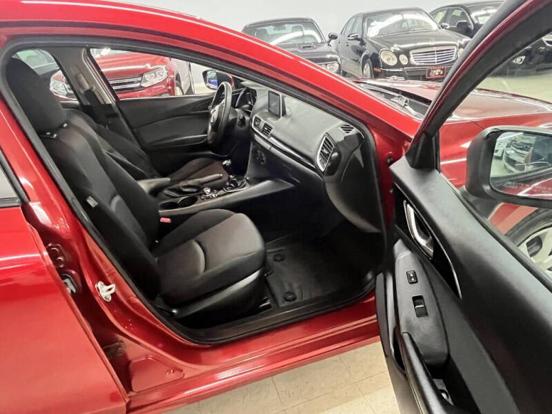 2016 Mazda MAZDA3 i Sport