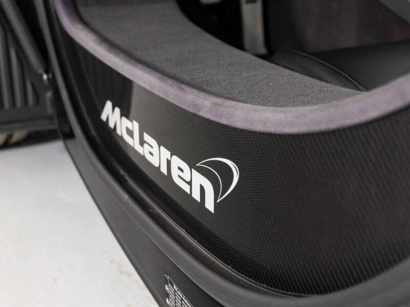 2012 McLaren MP4-12C