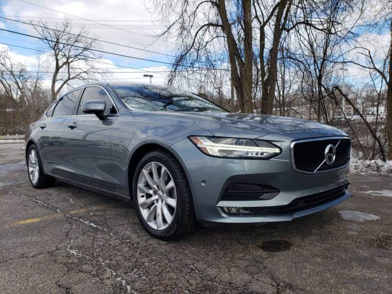 2018 Volvo S90 T6 Momentum