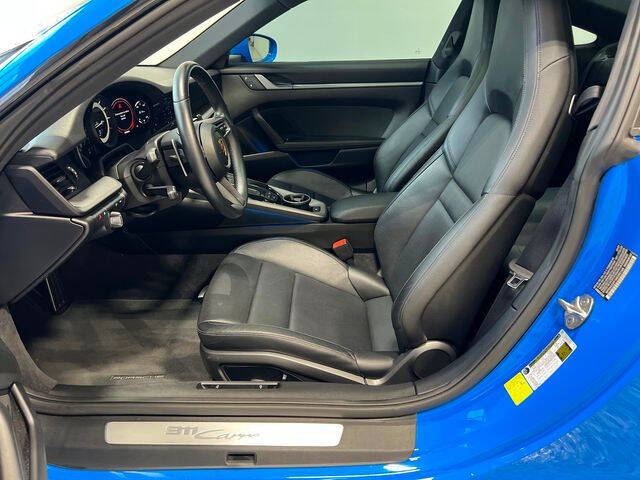 2022 Porsche 911 Carrera