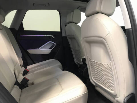 2022 Audi Q3 quattro S line Prem Plus 45 TFSI