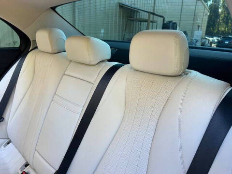 2018 Mercedes-Benz E-Class E 300