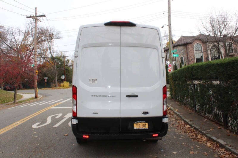 2023 Ford Transit 250