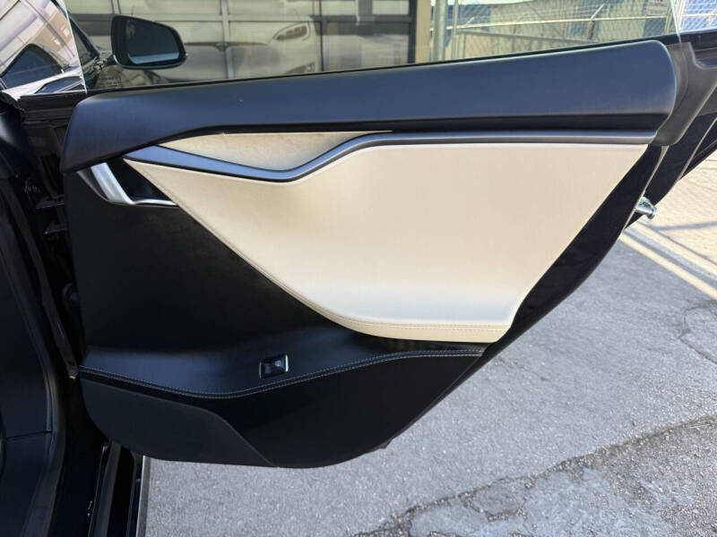 2018 Tesla Model S 75D