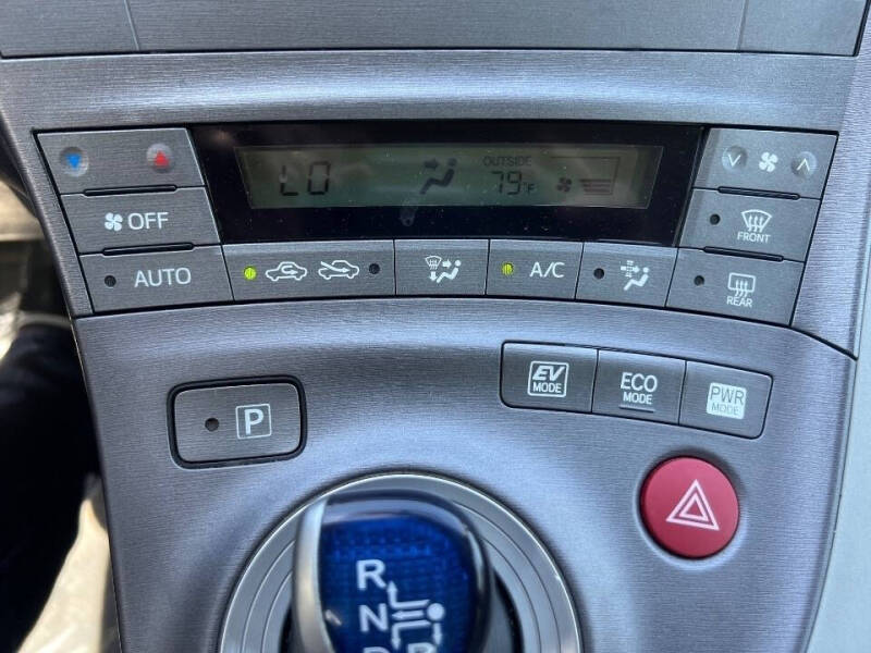 2015 Toyota Prius Three