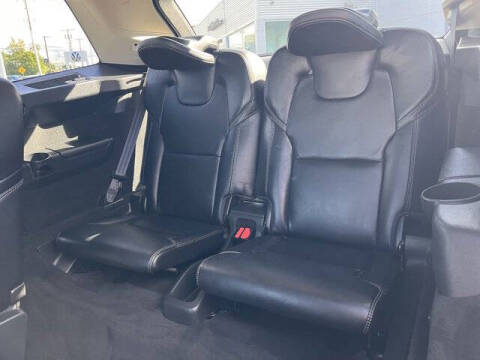 2022 Volvo XC90 Recharge T8 Inscription 6P