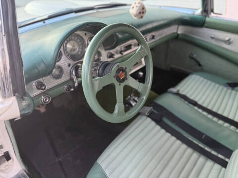 1957 Ford Thunderbird