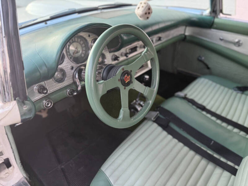 1957 Ford Thunderbird