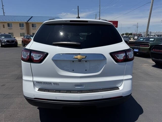 2017 Chevrolet Traverse LS