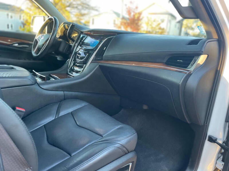 2017 Cadillac Escalade Premium Luxury