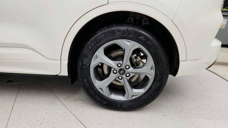 2023 Ford Escape ST-Line