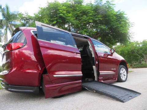 2020 Chrysler Pacifica Touring L Plus