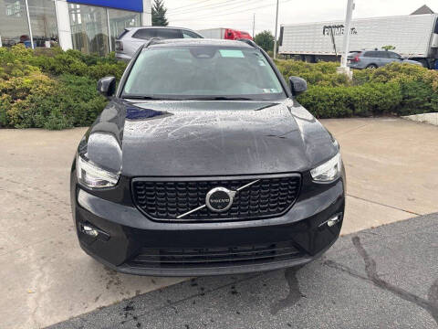 2026 Volvo XC40 B5 Plus