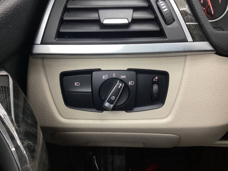 2016 BMW 3 Series 328i