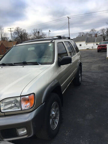 2001 Nissan Pathfinder for sale at Mike Hunter Auto Sales in Terre Haute IN