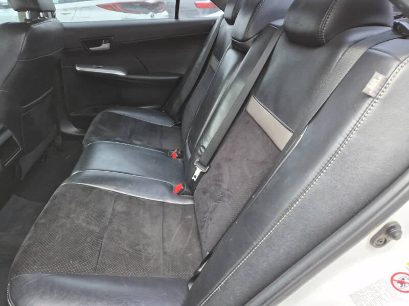 2012 Toyota Camry SE V6