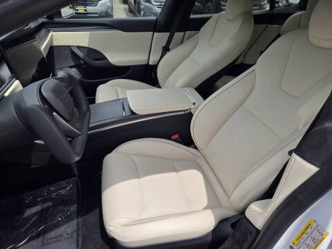 2022 Tesla Model S Plaid