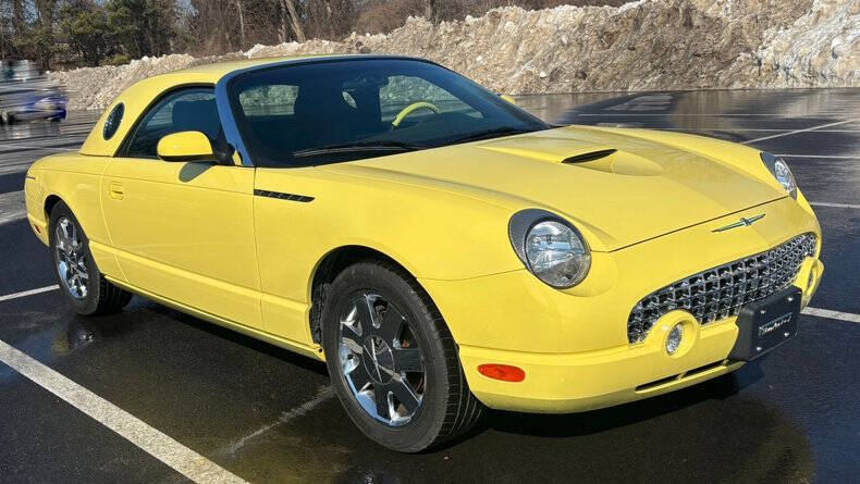 2002 Ford Thunderbird Deluxe