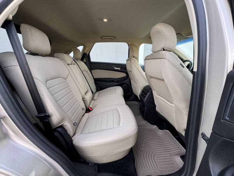 2017 Ford Edge SE